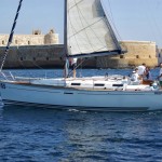Siracusa, ingresso del porto grande, castello Maniace con il faro verde di dritta